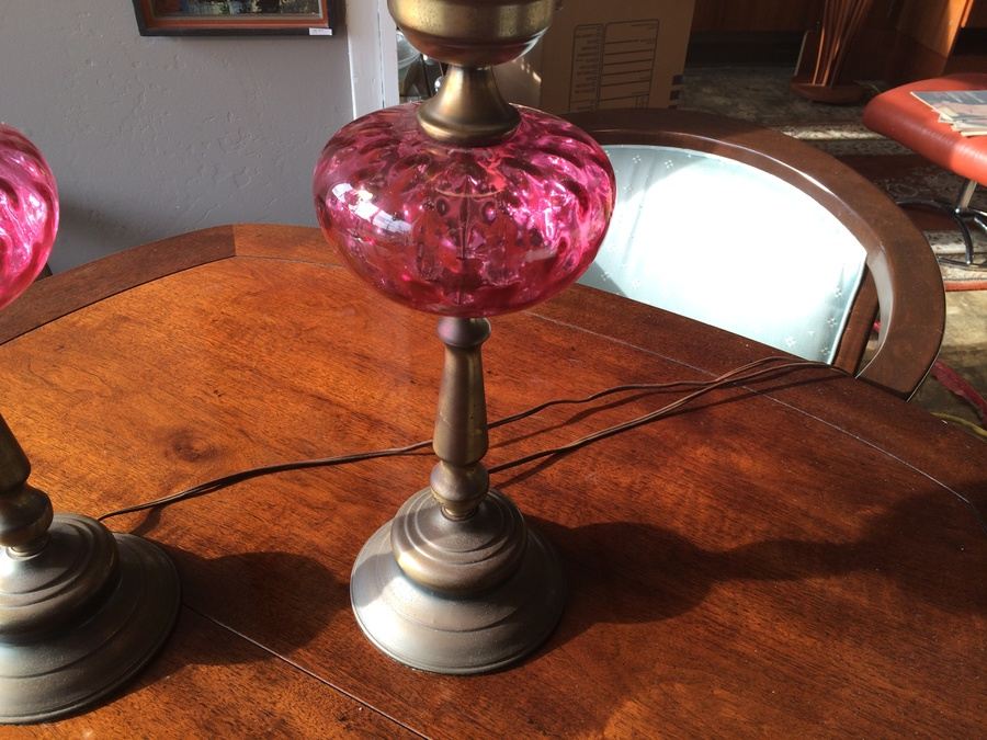 Cranberry Thumbprint Brass Lamp w/ Hurricane Shade [Photo 4]
