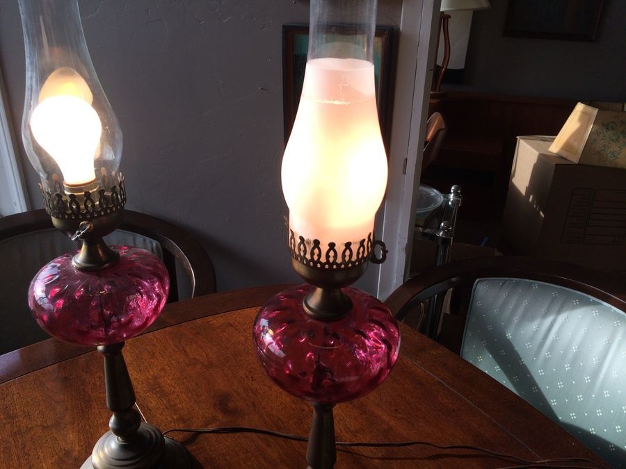 Cranberry Thumbprint Brass Lamp w/ Hurricane Shade [Photo 5]