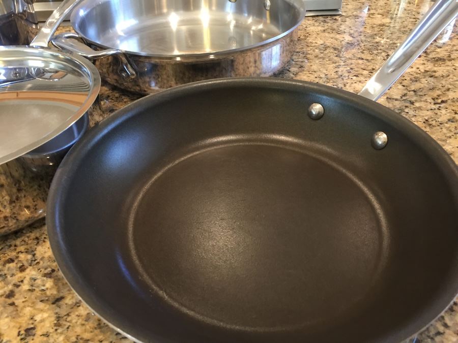 13-Piece Set Of ALL-CLAD Stainless Steel Cookware Pots And Pans In Excellent Condition Retails For $1,000+ [Photo 10]