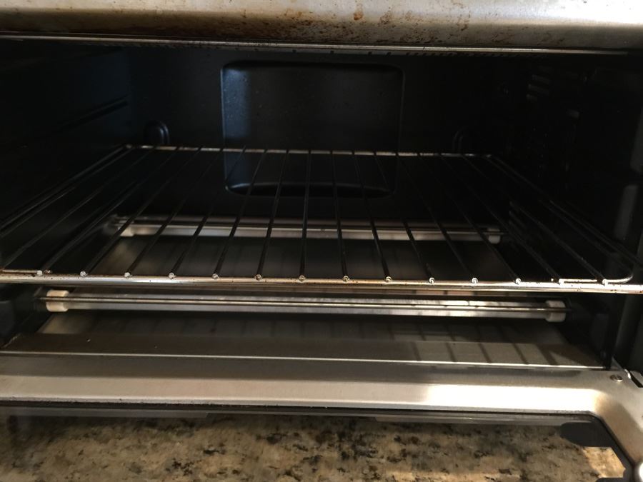 Breville Convection Toaster Oven In Excellent Condition Retails For $250 [Photo 2]