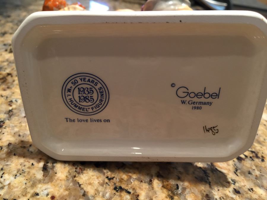 Vintage 1980 Hummel Figurine Goebel The Love Lives On [Photo 2]