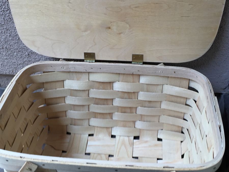Woven Picnic Basket Basketville Putney Vermont [Photo 3]