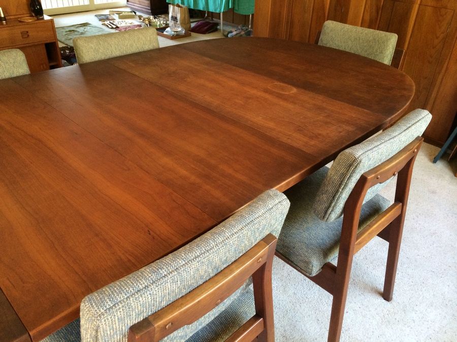 Jens Risom Walnut Dining Table with 6 Chairs and 3 Leaves [Photo 8]
