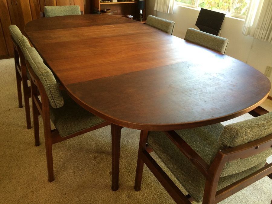 Jens Risom Walnut Dining Table with 6 Chairs and 3 Leaves [Photo 4]