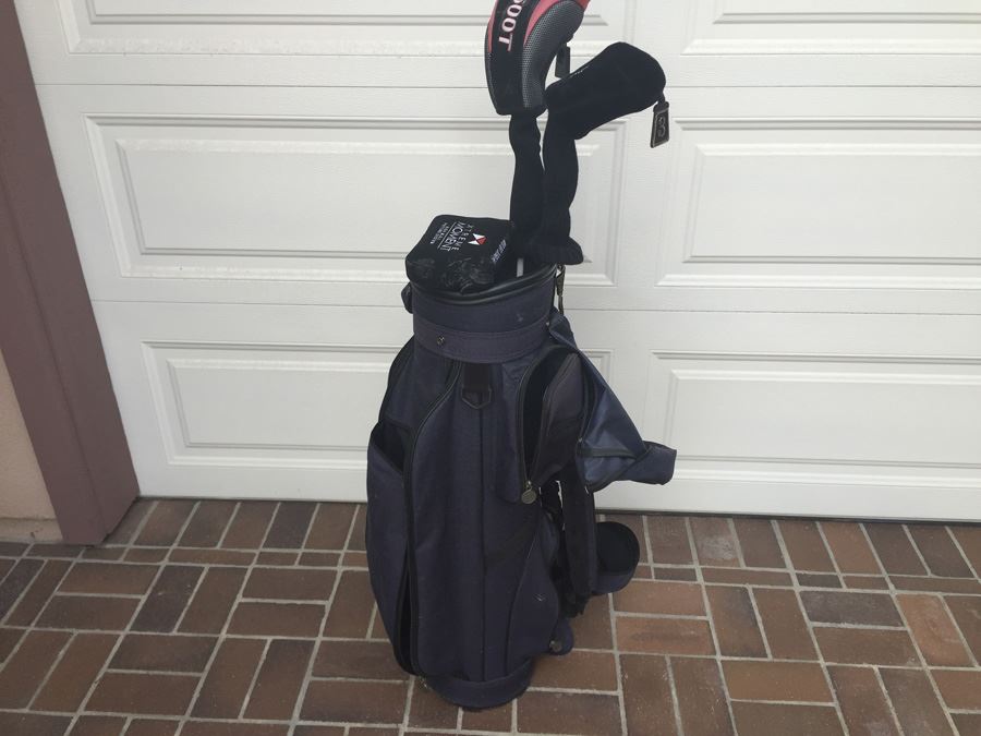 Golf Bag With Clubs [Photo 1]
