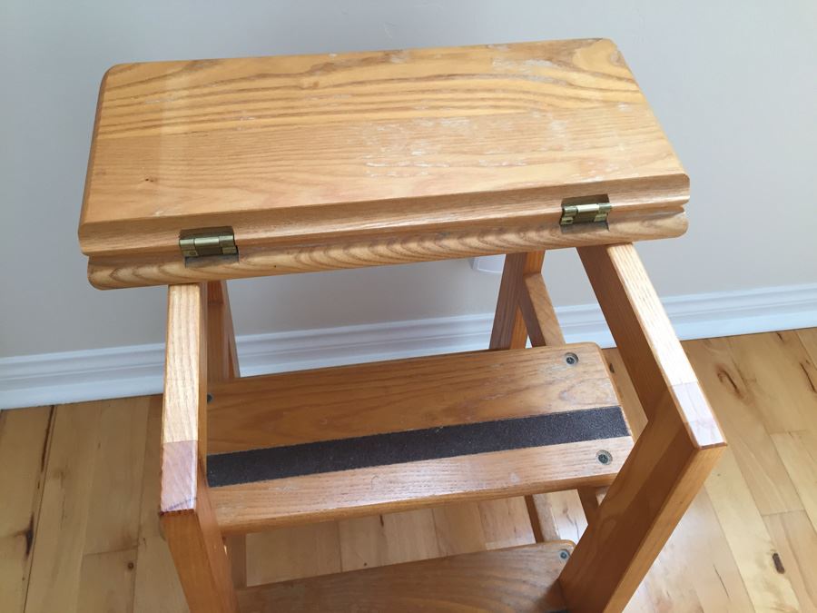 Wooden Step Ladder [Photo 3]