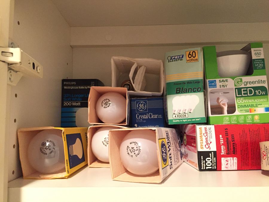 Huge Cleaning Supplies, Lightbulb And Shoe Shine Lot [Photo 7]