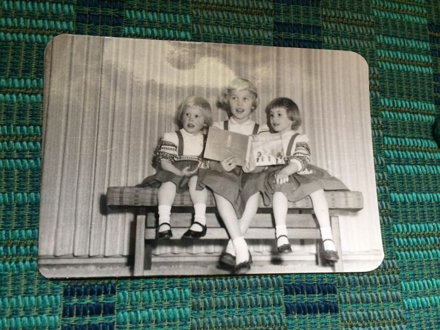 Jens Risom Floating Upholstered Bench w/ Original Upholstery and Label [Photo 15]