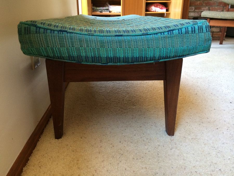 Jens Risom Floating Upholstered Bench w/ Original Upholstery and Label [Photo 9]