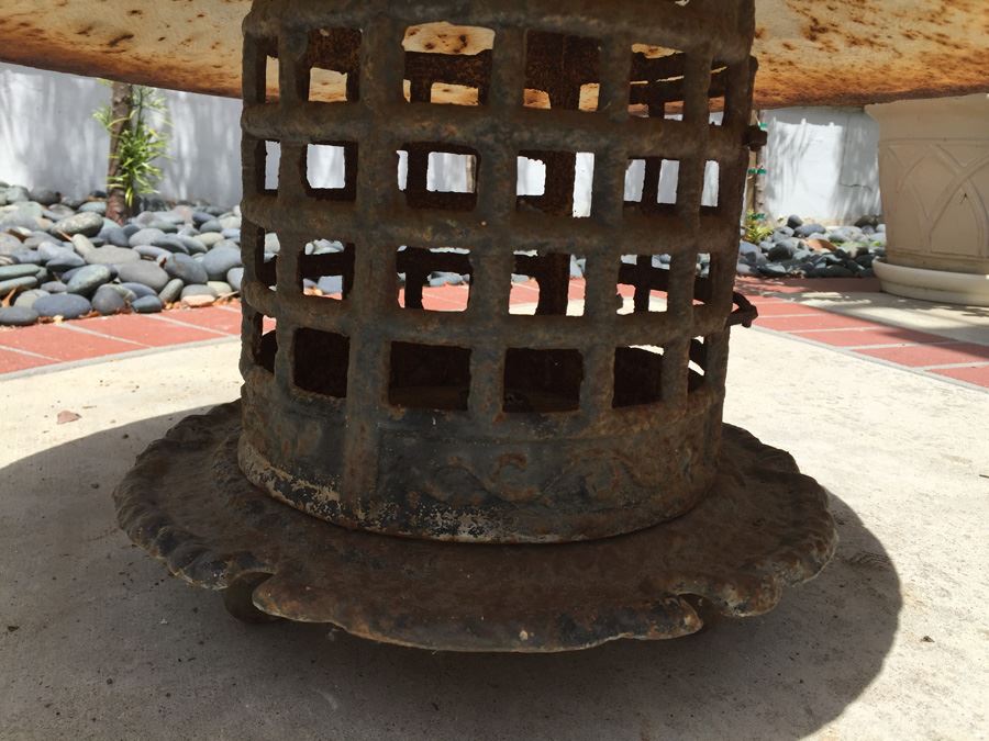 Vintage Outdoor Metal Asian Lantern [Photo 8]