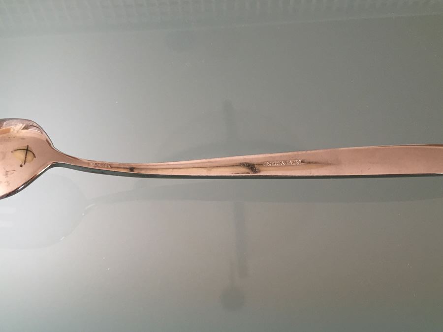 Nice Set Of Oneida Stainless Steel Flatware [Photo 9]