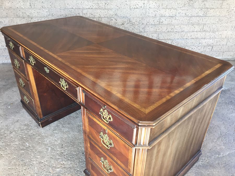 Vintage LANE Desk [Photo 12]