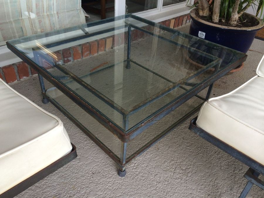 Lee Woodard Patio Set - 2 Sofas + Side Table [Photo 5]