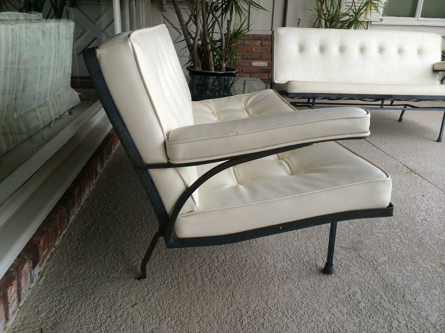 Lee Woodard Patio Set - 2 Sofas + Side Table [Photo 2]