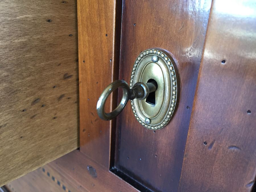 Stunning High Quality Richelieu Art Et Muebles De France Chest Of Drawers Made In France By Richelieu Furniture [Photo 6]