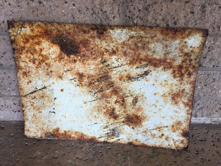 Vintage Metal Painted Sign 'Sewing Machine Repairing' [Photo 6]