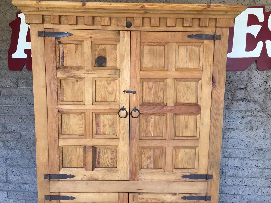 Rustic Wooden Cabinet [Photo 6]