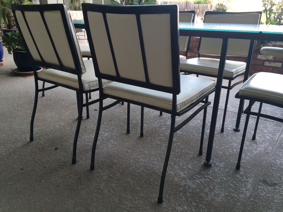 Lee Woodard Dining Table with 6 Dining Chairs [Photo 3]