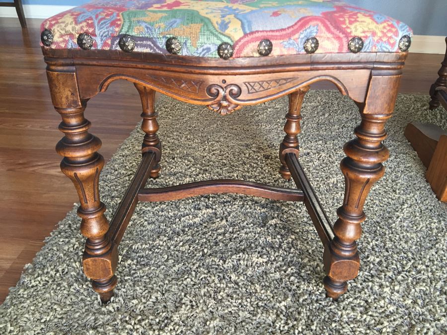 Beautiful Vintage Dining Table With Parquet Top And Four Stunning Upholsted Dining Room Chairs In Excellent Condition Estimate $1,400 [Photo 4]