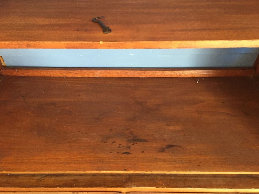 Antique American Pastry Cupboard Pie Safe c. 1880-1890 Estimate $1,000 [Photo 10]