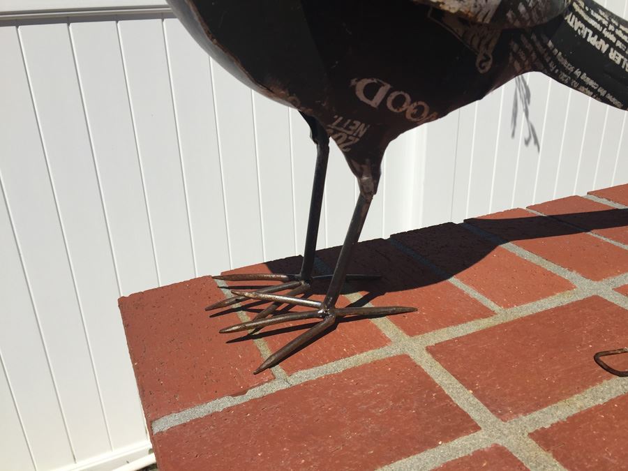 Metal Crow Sculpture [Photo 5]