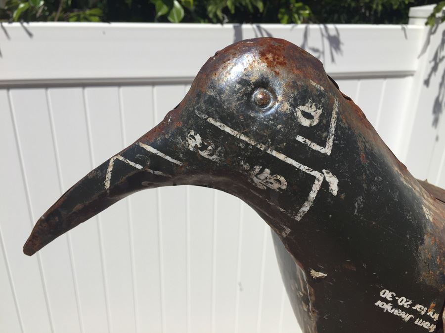 Metal Crow Sculpture [Photo 2]