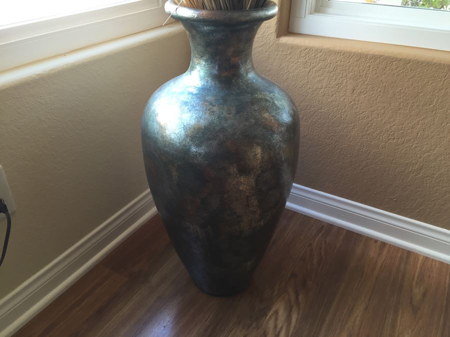 Large Decorative Vase With Artificial Flowers 28.5' Tall [Photo 2]