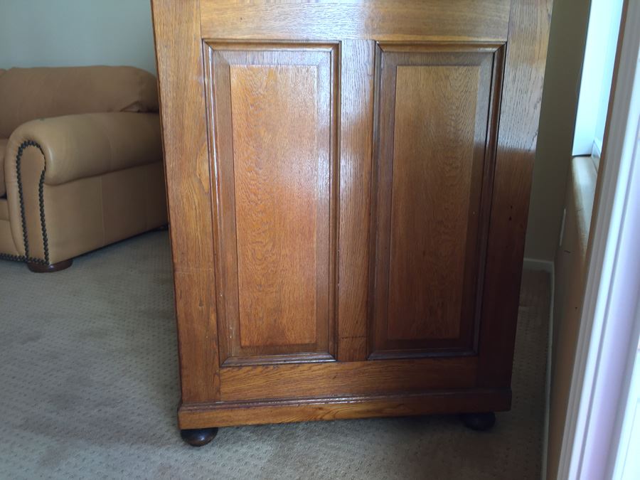 Beautiful Antique With Lock And Skeleton Key