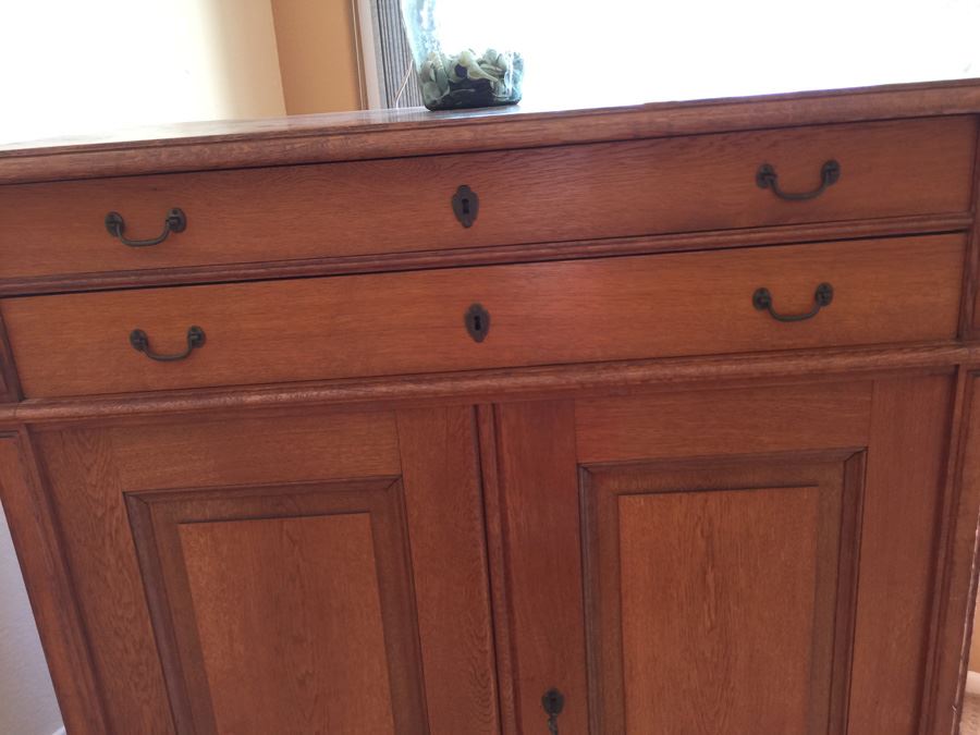 Beautiful Antique Cabinet With Lock And Skeleton Key [Photo 4]