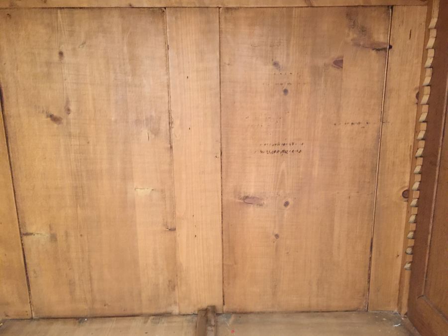 Beautiful Antique Cabinet With Lock And Skeleton Key [Photo 5]