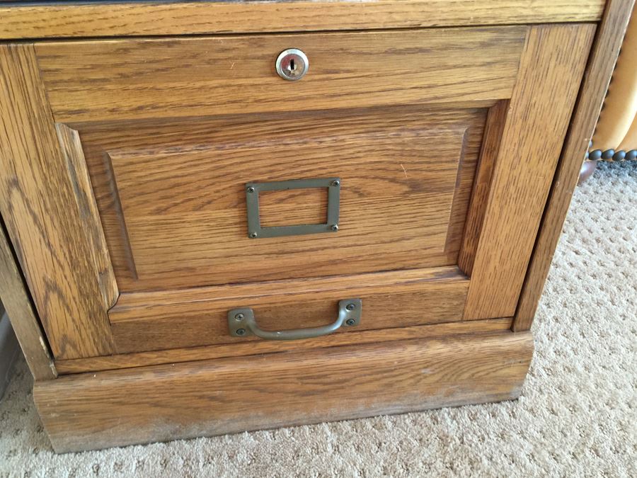 3-Drawer Wooden Filing Cabinet [Photo 5]