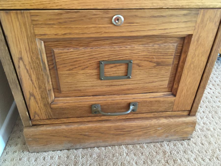 3-Drawer Wooden Filing Cabinet [Photo 6]