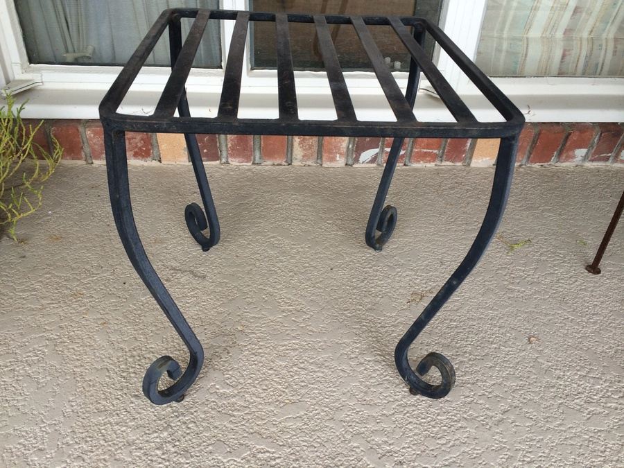 Wrought Iron Side Table [Photo 2]
