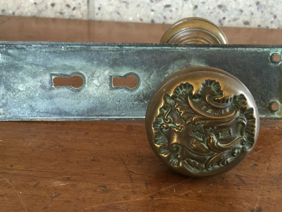 Vintage Door Hardware Door Knobs [Photo 9]