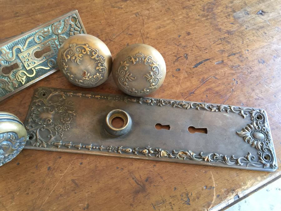 Vintage Door Hardware Door Knobs [Photo 5]