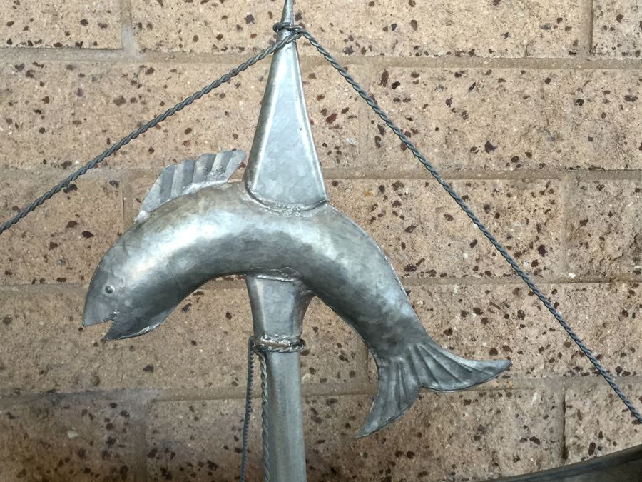 Galvaninzed Metal Ship And Fish Fountain [Photo 2]