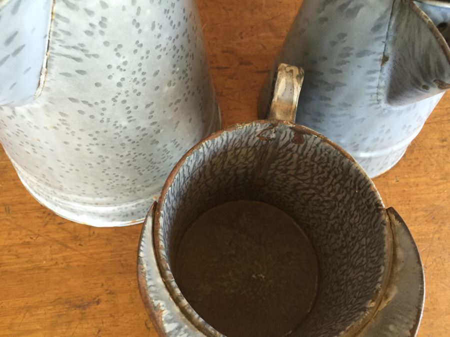 Vintage Graniteware Pitcher Lot [Photo 6]