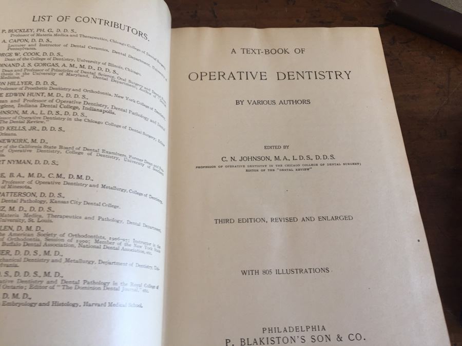 Vintage Dental Books [Photo 9]