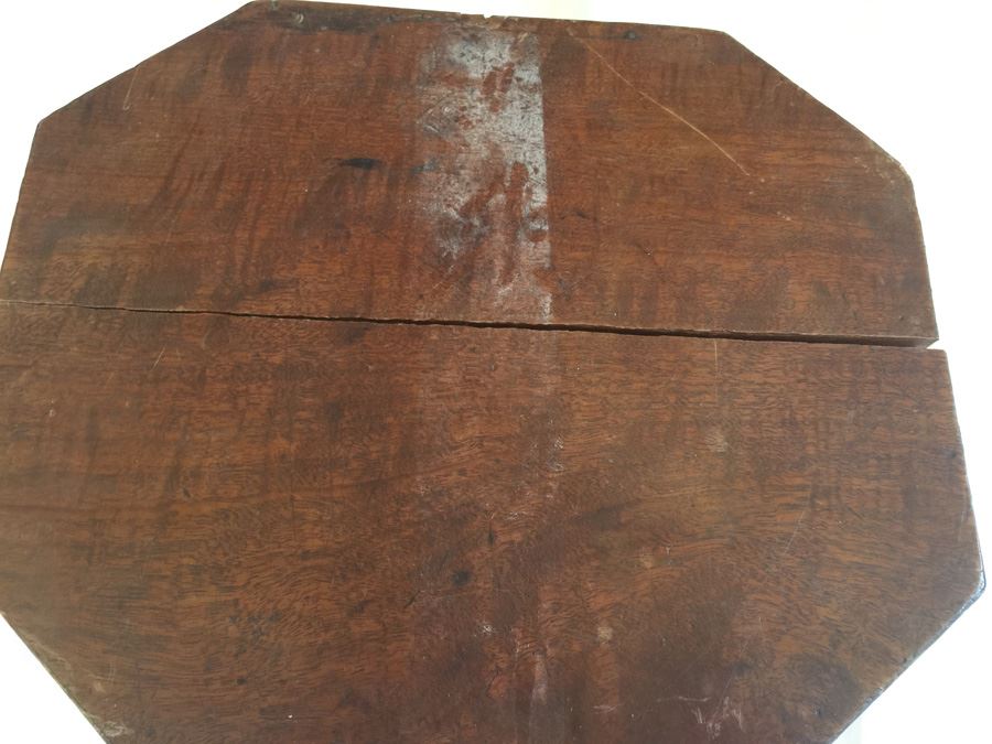 Antique Footed Box [Photo 4]