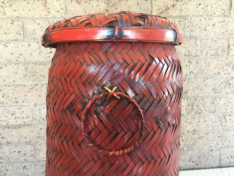 Red Woven Basket With Lid [Photo 3]