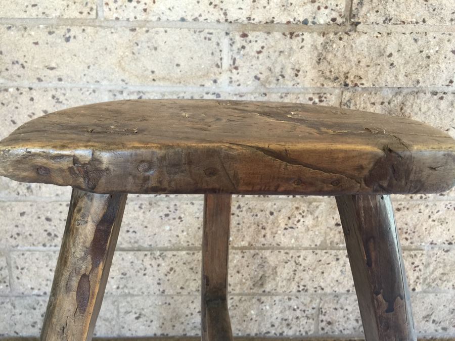 Three Legged Stool [Photo 4]