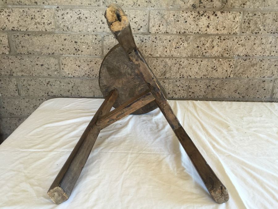 Three Legged Stool [Photo 7]