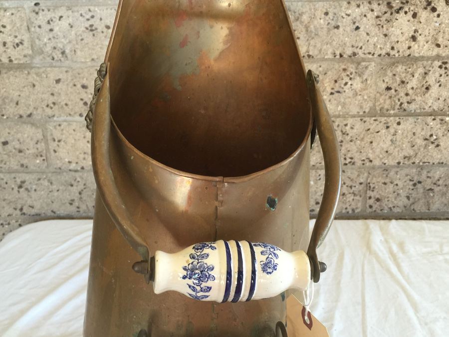 Vintage Copper Coal/Ash Hod Bucket Porcelain Handle [Photo 4]