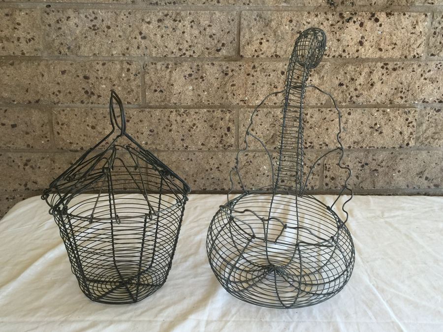 Pair Of Wire Egg Baskets [Photo 2]