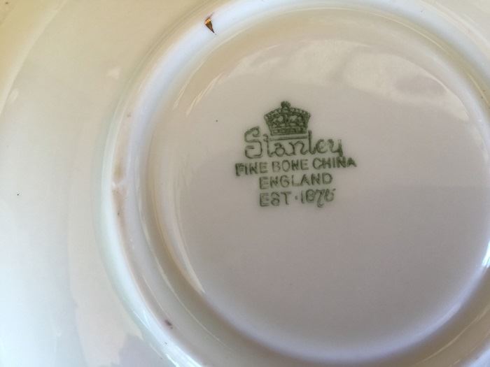 Set Of 6 Vintage English And French China Cups And Saucers [Photo 3]