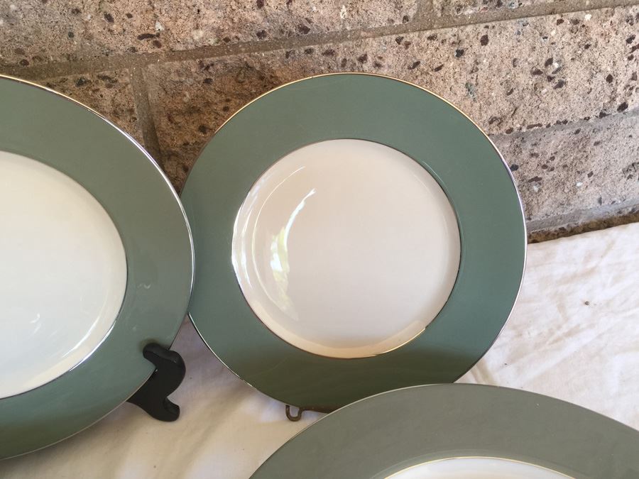 Flintridge China Made In California Platinum Pattern China Set [Photo 5]