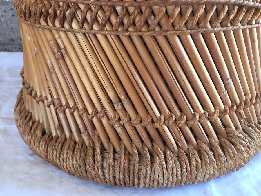 Vintage Bamboo And Woven Rope Round Table [Photo 6]