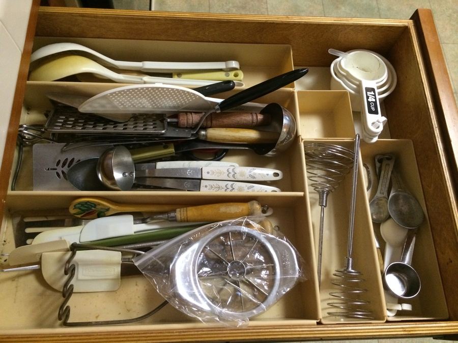 Lot of Kitchen Utensils [Photo 1]