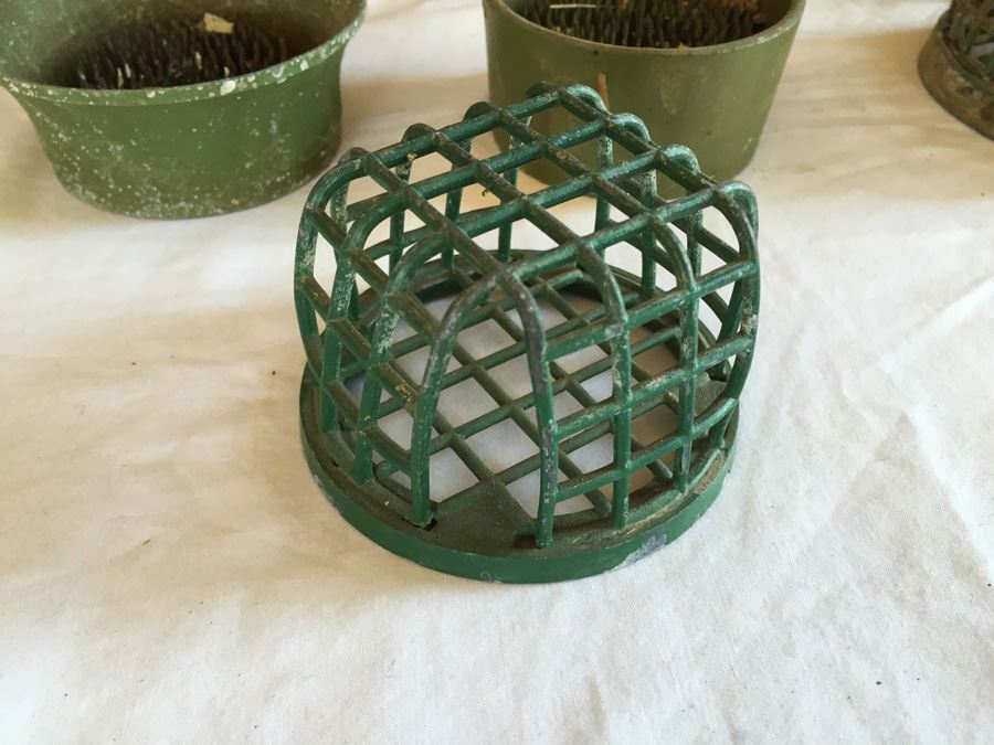 Frog And Pot Holder Garden Lot [Photo 5]