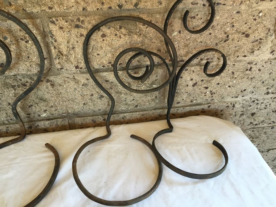 Frog And Pot Holder Garden Lot [Photo 7]